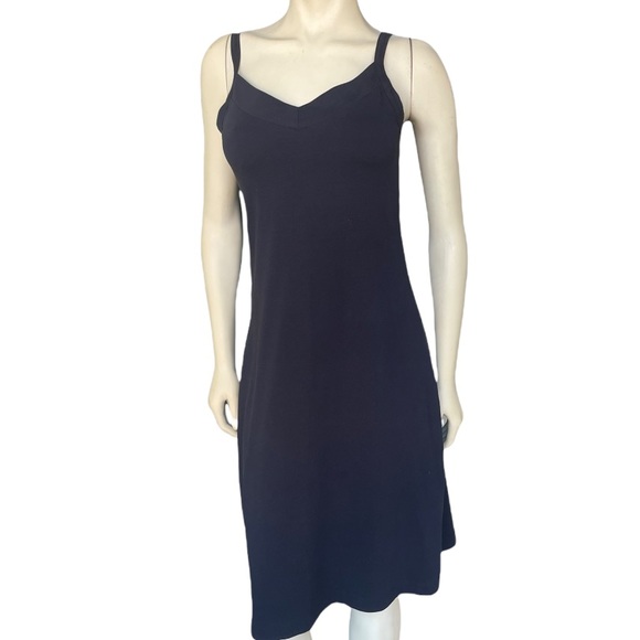 Patagonia Scoop Neck Knee-Length Women’s Black Dress - Picture 3 of 7